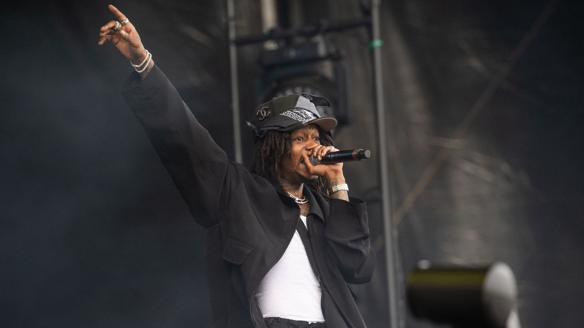 "THE DROUGHT IS OVER" - Fans react to JID announcing new single 'WRK' dropping this Friday