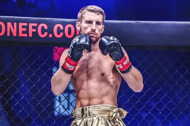 WATCH: British superstar Jonathan Haggerty shows his two-step setup to generate power in his trademark teep
