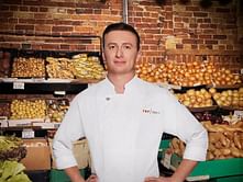 "Very little Indian flavor" — Top Chef judge Tom Colicchio brutally criticizes Vinny and Lana's dish