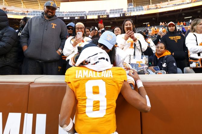 “Nico’s dad is negotiating a deal”: CFB insider hurls accusations at Iamaleava’s father after his bold claims