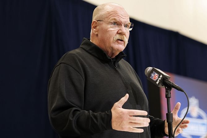 "April Fools guys" - Ex-Chiefs QB reacts as photo of Andy Reid without his mustache goes viral