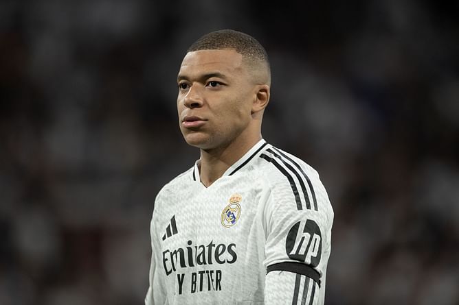 Kylian Mbappe subjected to whistles from Real Madrid supporters in their 1-0 win over Athletic Club