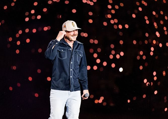 "This man knows how to capitalize on a controversy" - Internet reacts as Morgan Wallen launches merch based on his SNL walkout