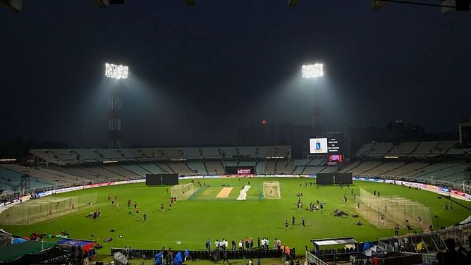 IPL 2025 : कोलकाता की पिच को लेकर विवाद हुआ गहरा, दो दिग्गज कमेंटेटर्स पर ईडेन गार्डेन में बैन लगाने की हुई मांग