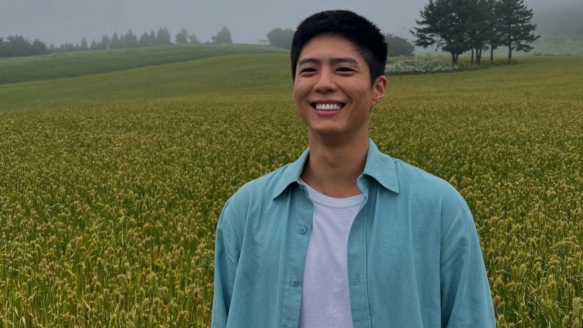 Park Bo-gum in a behind-the-scenes photo from Netflix