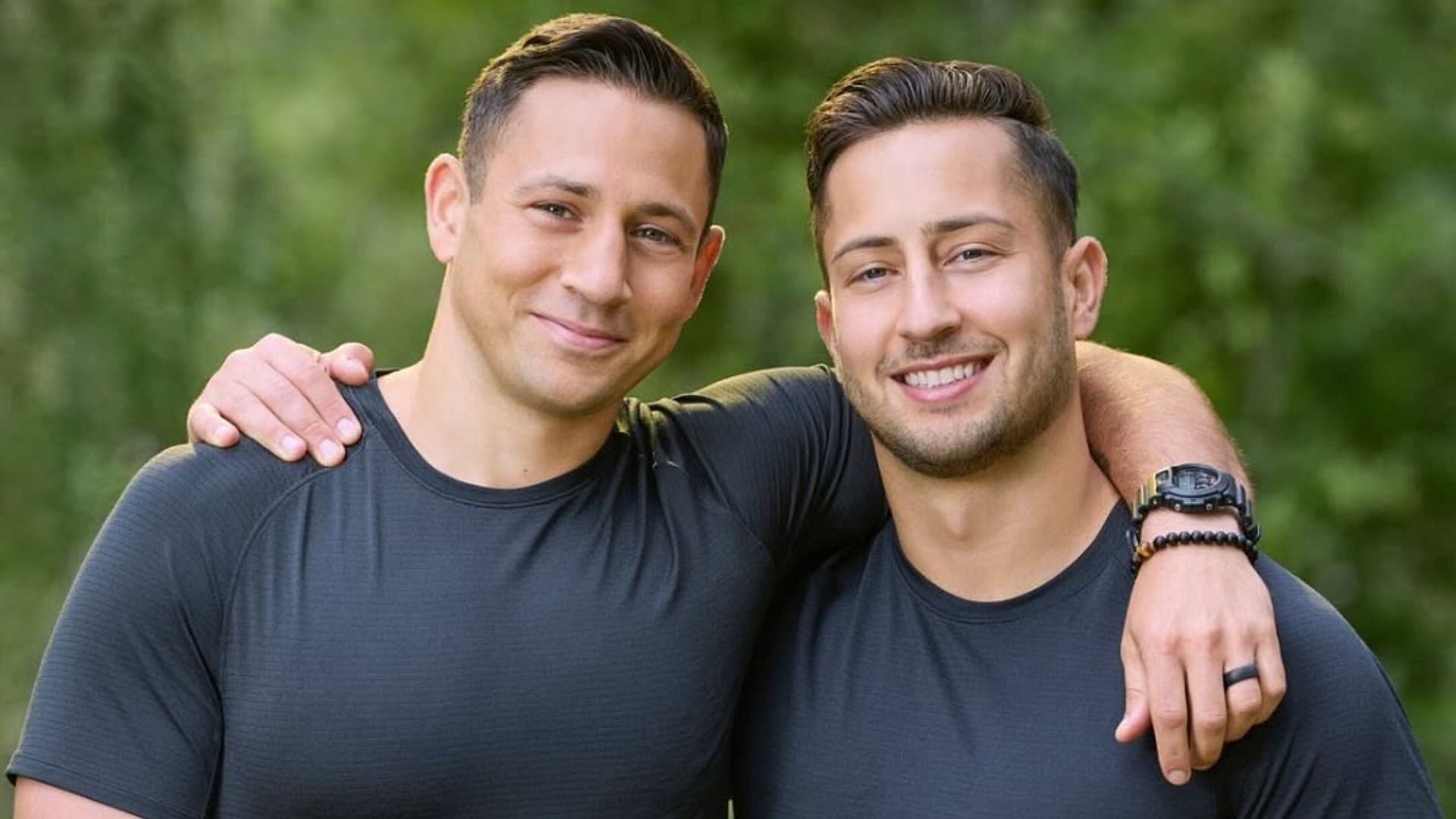 Nick and Mike (Image via Instagram @fiobros)