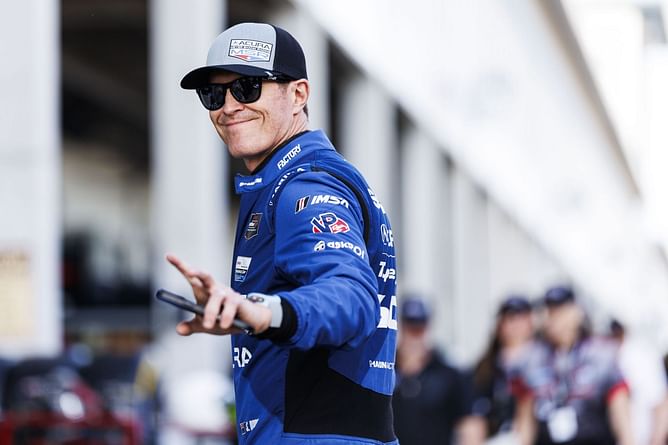 Scott Dixon experiences "mixed feelings" before induction into Long Beach's Motorsports Walk of Fame
