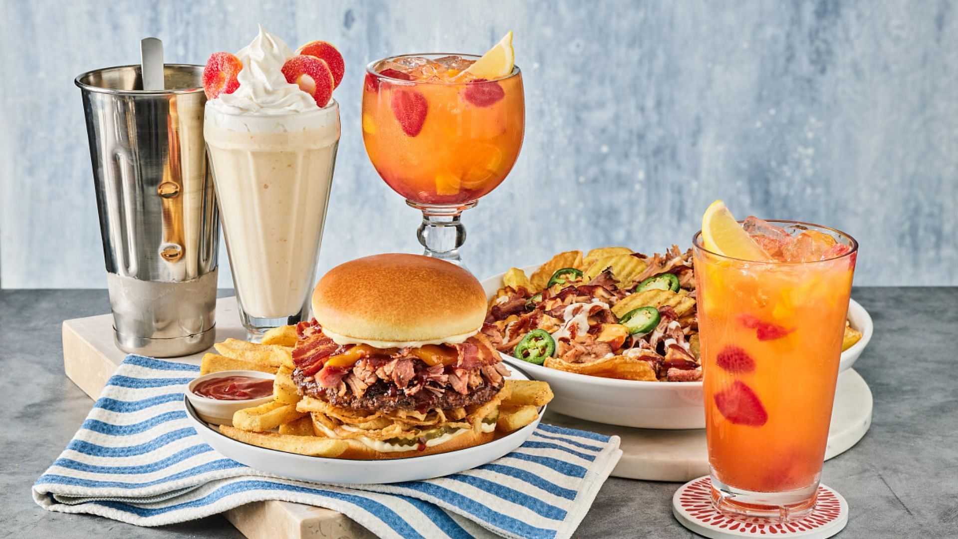 Summer 2025 Menu (Image via Red Robin/ PR Newswire)