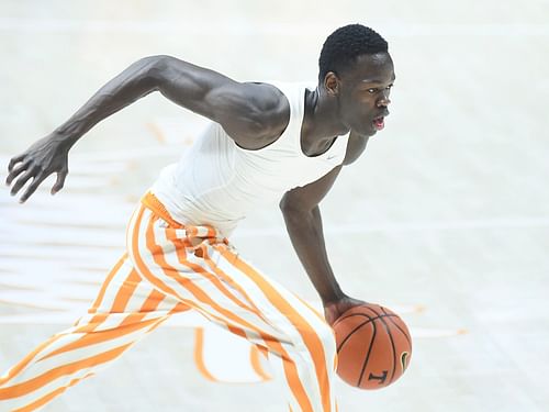 Tennessee forward Handje Tamba (#32) warming up before the start of the NCAA college basketball game against Kentucky in Knoxville on February 15, 2022. Photo: Imagn