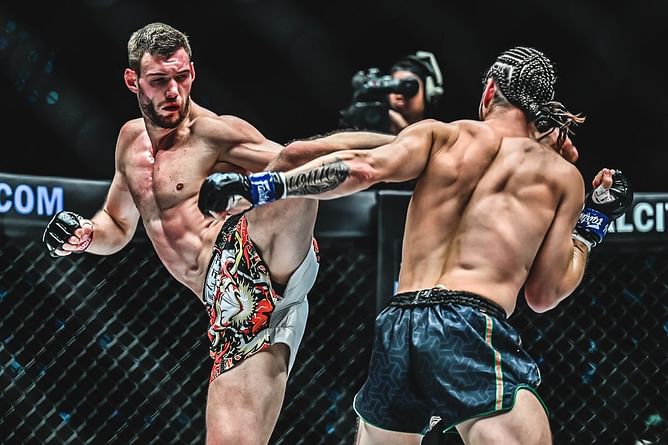 FREE FULL FIGHT: Liam Nolan throws it down with Eddie Abasolo in Singapore classic