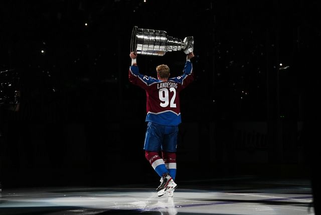 NHL: Chicago Blackhawks at Colorado Avalanche - Source: Imagn