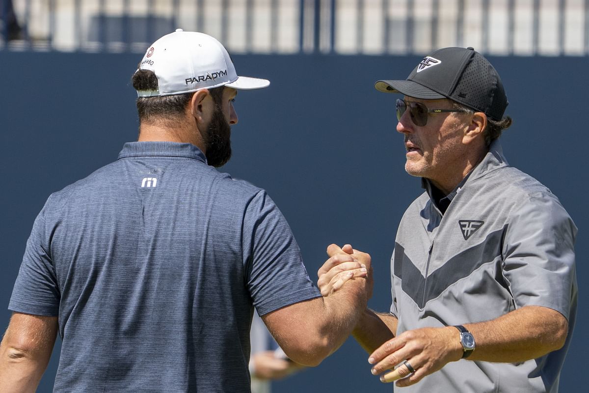Influencer with 1.15M YT subscribers announces duel with Phil Mickelson and Jon Rahm