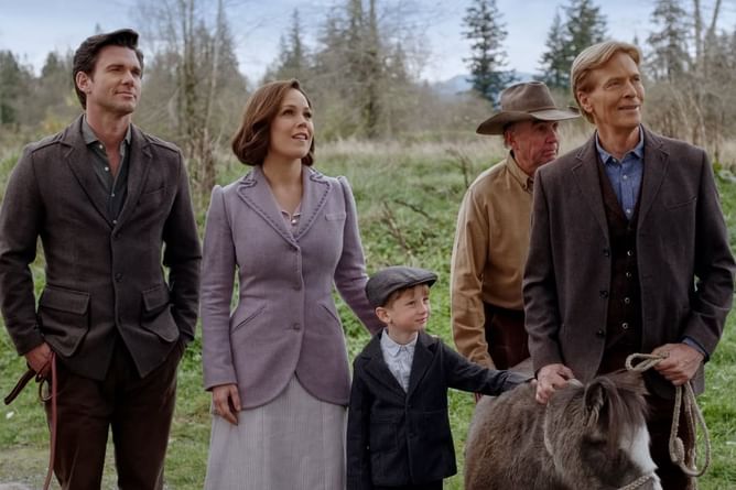"Viewers = advertising revenue" — Fans think that 'When Calls the Heart' producers are dragging all the viewers for profit