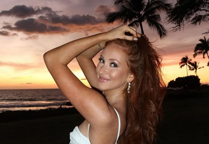 Cowboys cheerleader Charly Barby rings in April with March photo dump