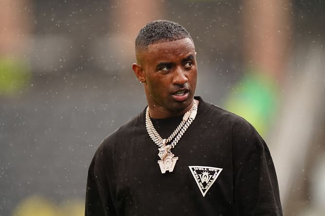 Maxx Crosby hypes up Deion Sanders Jr. as Coach Prime’s son takes pride in “legendary” Sanders surname