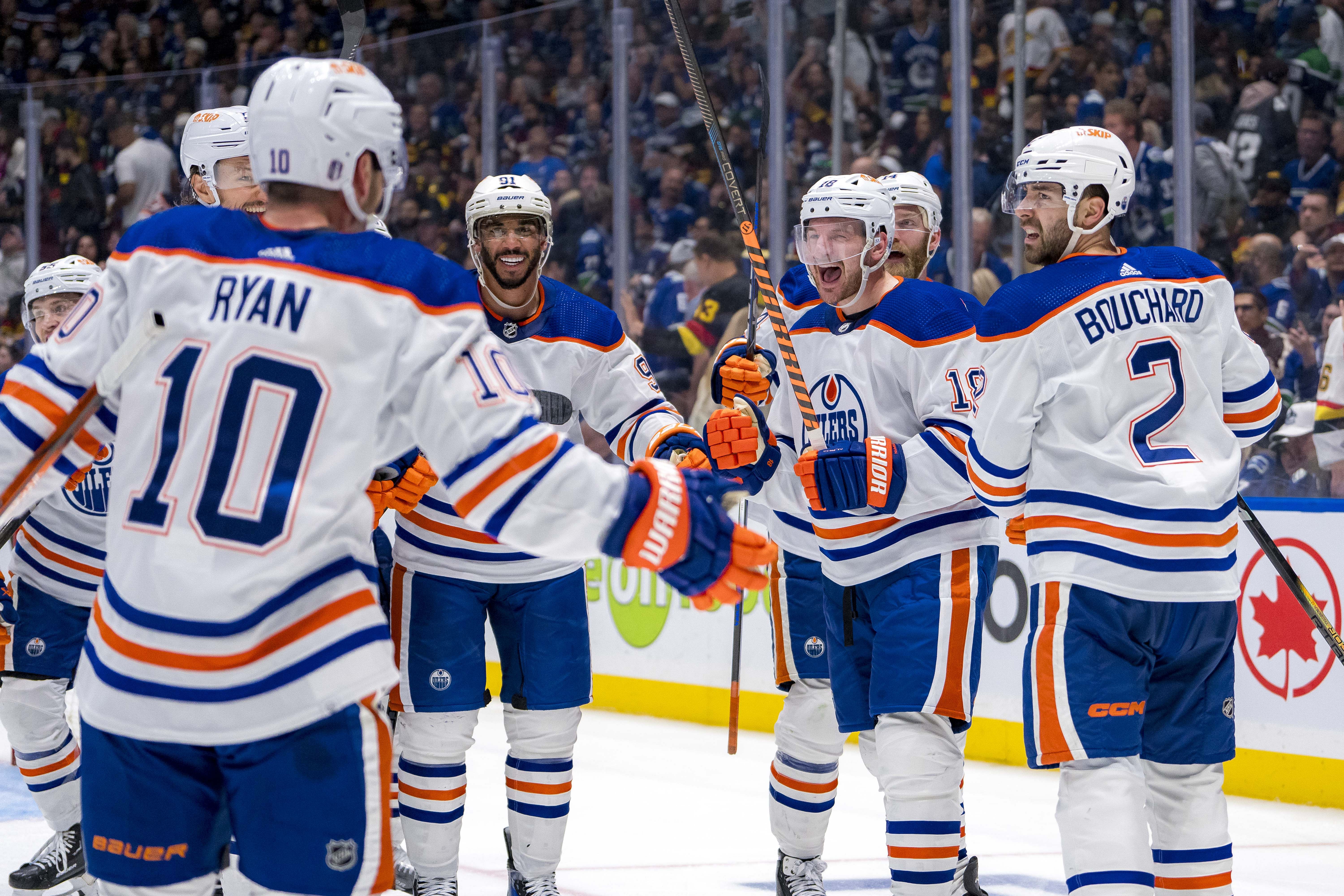 NHL: Stanley Cup Playoffs-Edmonton Oilers at Vancouver Canucks - Source: Imagn