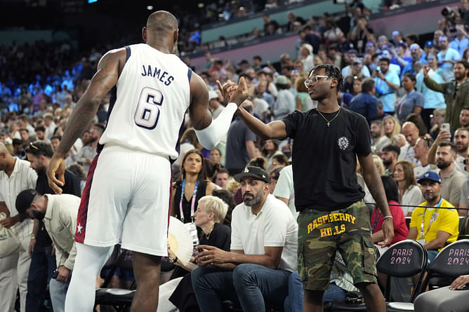 "He's better than Bronny James" - NBA insider teases LeBron James potentially eyeing to team up with son Bryce James before retiring