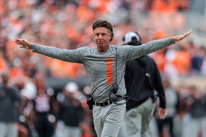 Oklahoma State HC Mike Gundy drops unfiltered take on NCAA denying Deion Sanders' request for joint spring practice