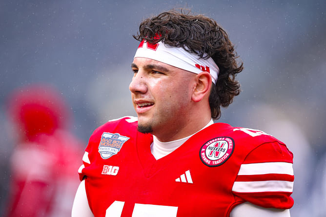 “wants to be mahomes so bad”: CFB fans react as Dylan Raiola follows $90M worth Chiefs star’s footsteps with latest NIL deal
