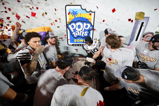 NCAA Football: Pop Tarts Bowl-Iowa State at Miami - Source: Imagn