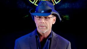 Shawn Michaels lays out open invitation; World Champion set to confront WWE star following surprise attack