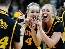 "That’s a fat cookie": Iowa hooper Callie Levin reacts to Kylie Feuerbach & Sydney Affolter trying delicious desserts in Chicago