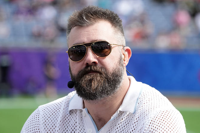 Jason Kelce labels 6'5", 317-pound Chiefs' late round pick from Ohio State “biggest steal” of 2025 NFL draft