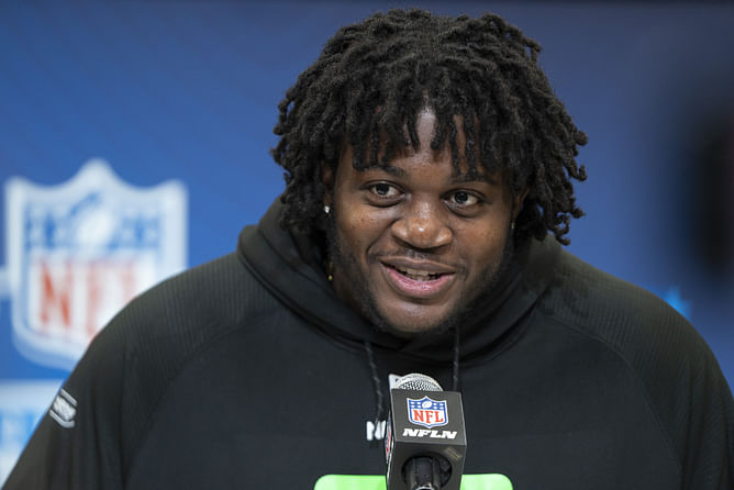 Missouri high schoolers cannot hold their excitement as alum Armand Membou gets picked by New York Jets in the 1st round of the 2025 NFL Draft