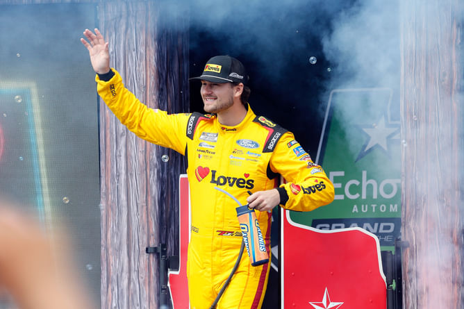 Noah Gragson drops comical 3-word-comment on Todd Gilliland's adorable post with wife Marissa