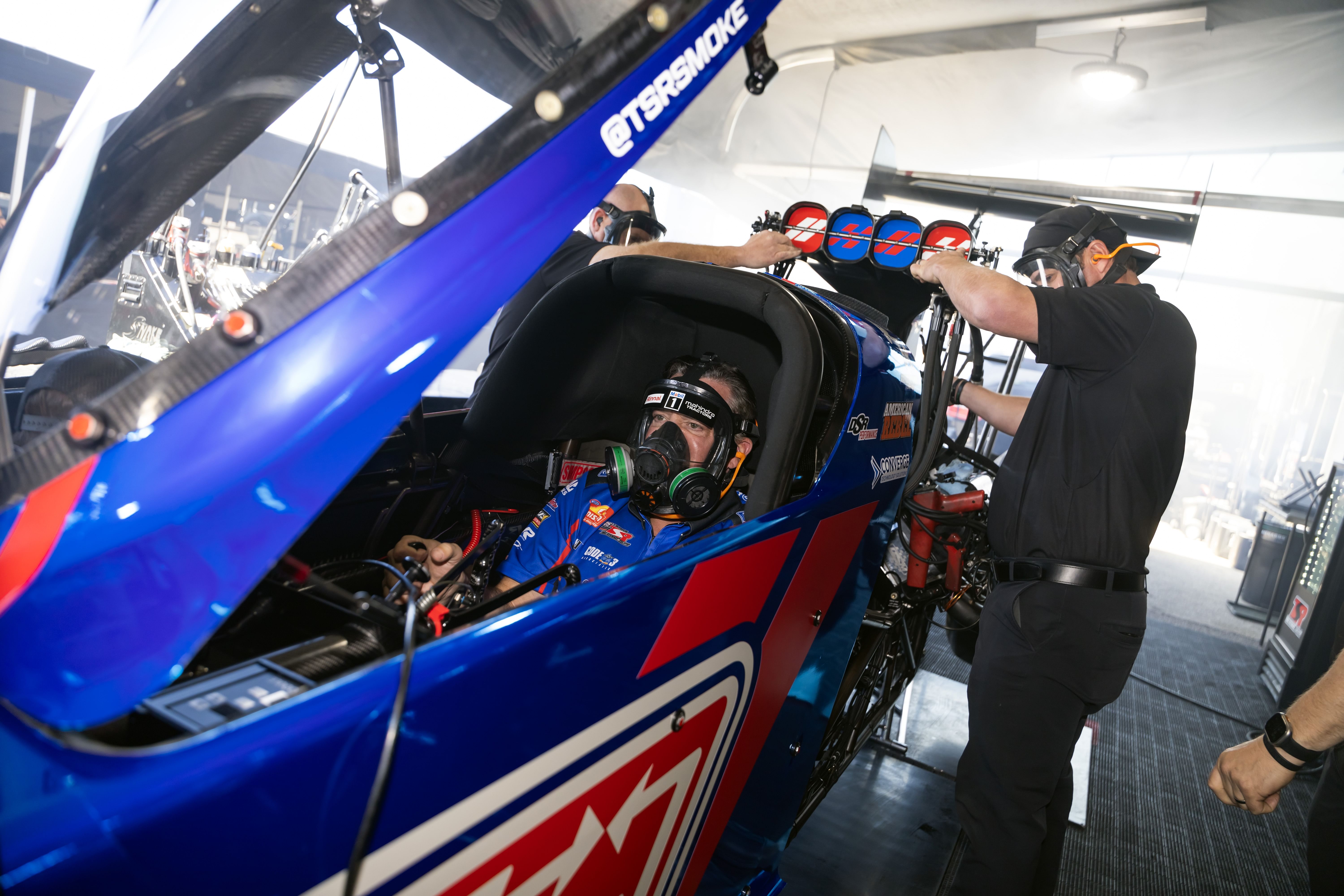 Tony Stewart at the Gatornationals at Gainesville Raceway. Source: Imagn