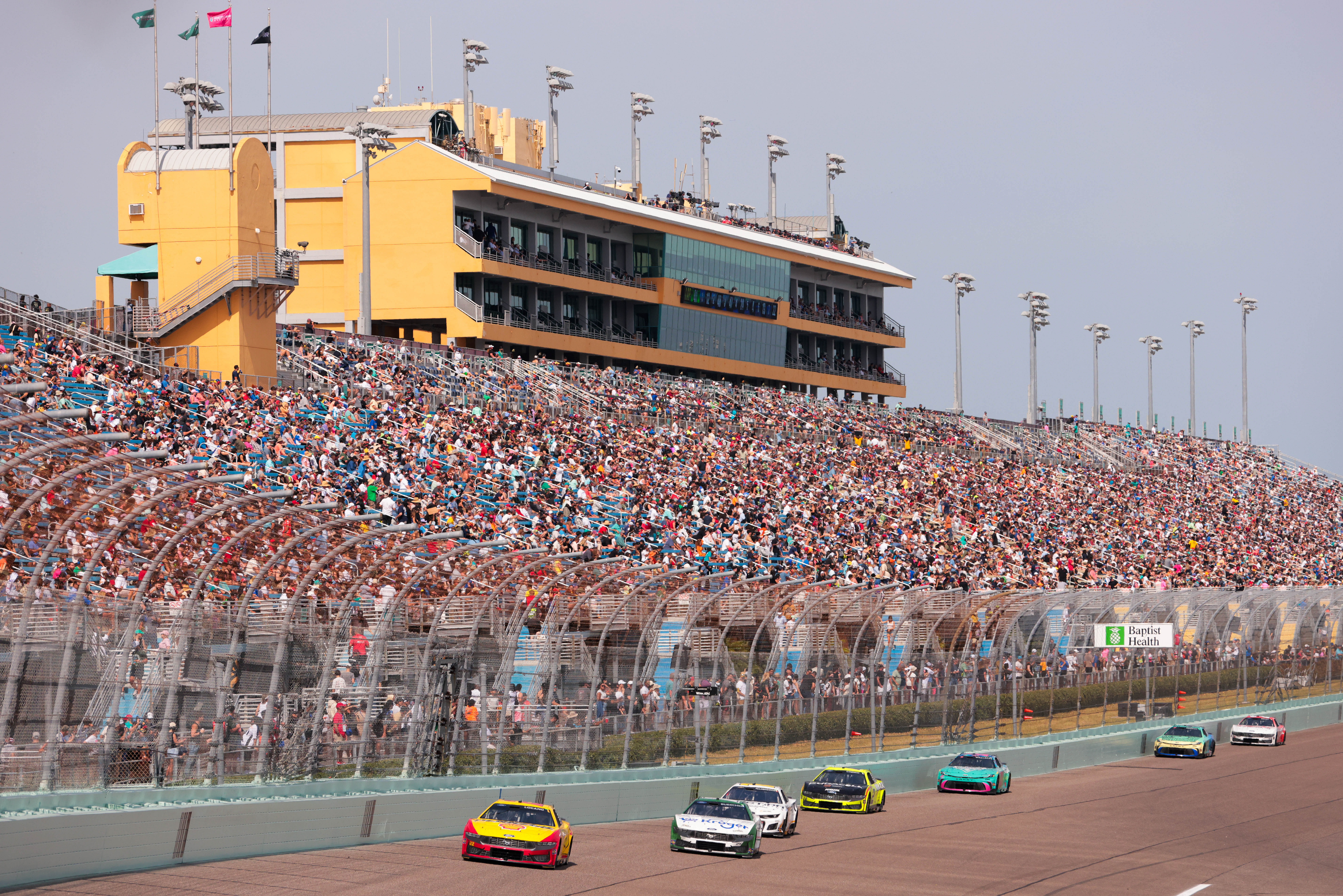 NASCAR: Straight Talk Wireless 400 - Source: Imagn
