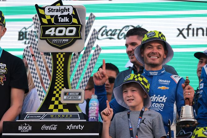 Kyle Larson drops four-word reaction following Top 5 finish at Martinsville