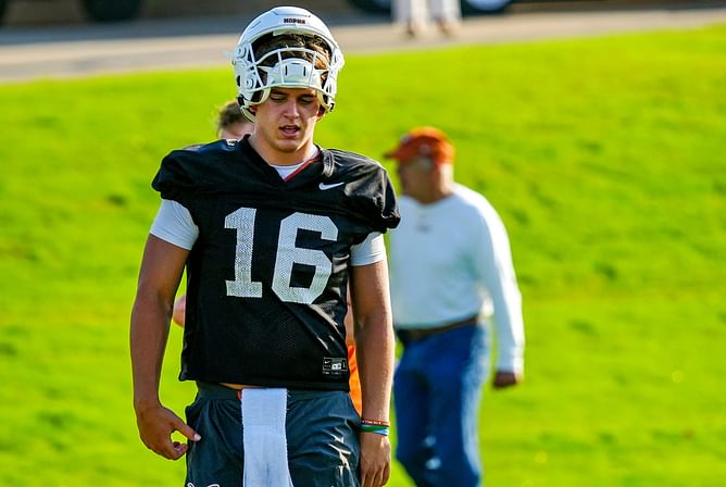“Doesn't give you a whole lot”: CFB analyst draws comparisons between Arch Manning’s interview answers with Quinn Ewers