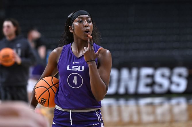 Flau'jae Johnson ready to embrace leadership role ahead of final season at LSU