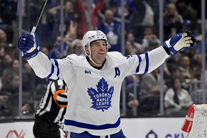 $77,000,000 Maple Leafs star admits his mistake in vital faceoff that led to Panthers' first goal