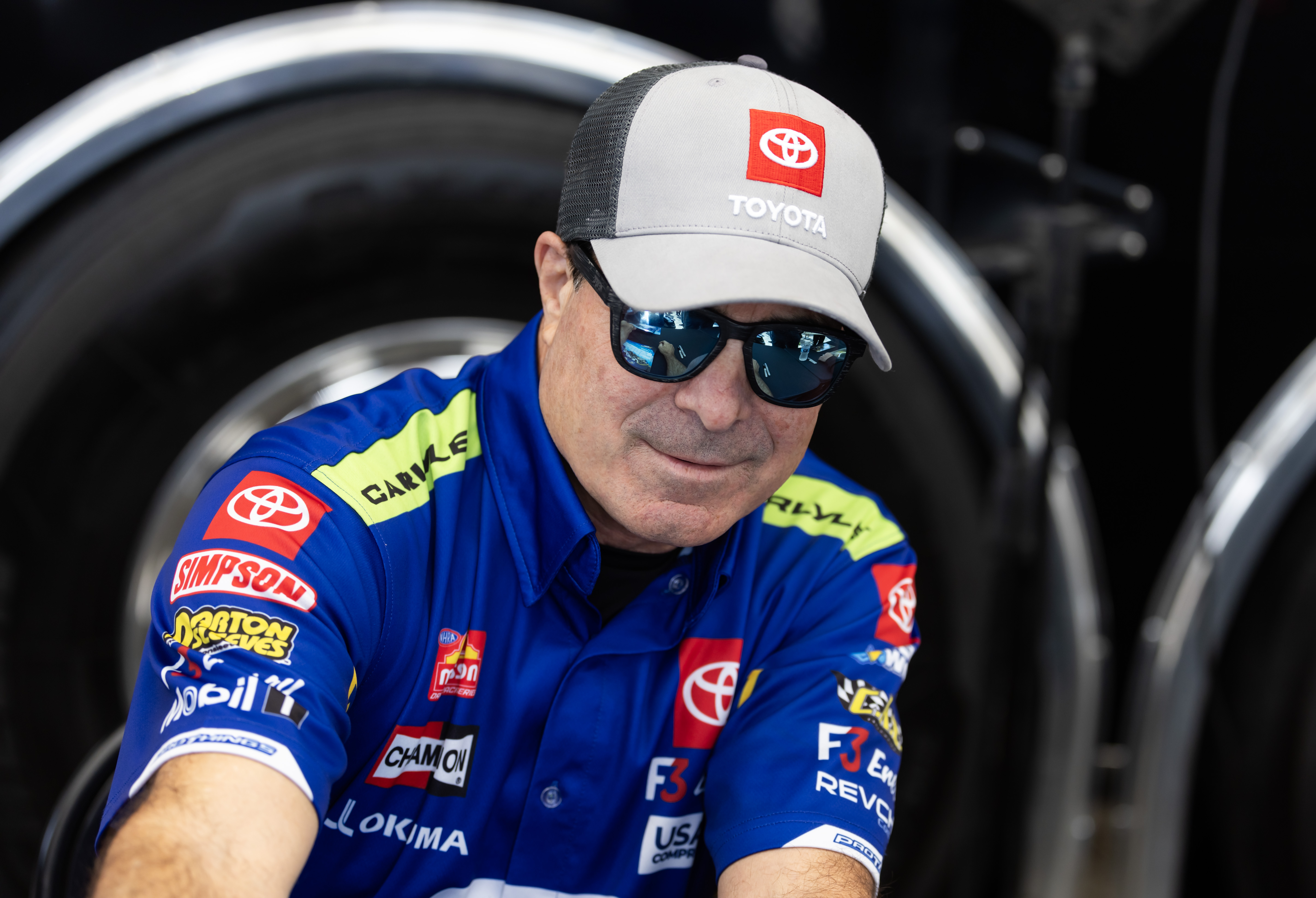 "I got a notch up on Chase Elliott": NHRA's Ron Capps pushes for NAPA glory before NASCAR standout