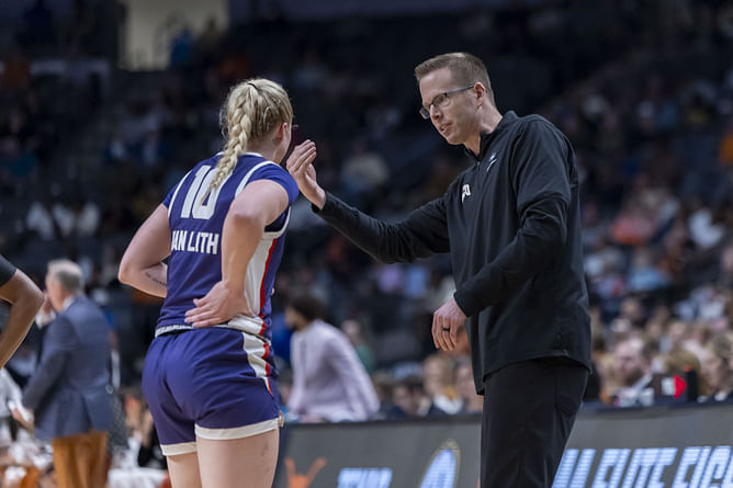 TCU HC Mark Campbell gets 100% real on Hailey Van Lith's "Miss March" nickname
