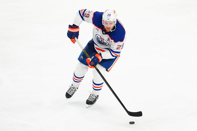 Leon Draisaitl gets 100% real about Oilers giving away Grade-A chances in lopsided Game 2 loss to LA Kings