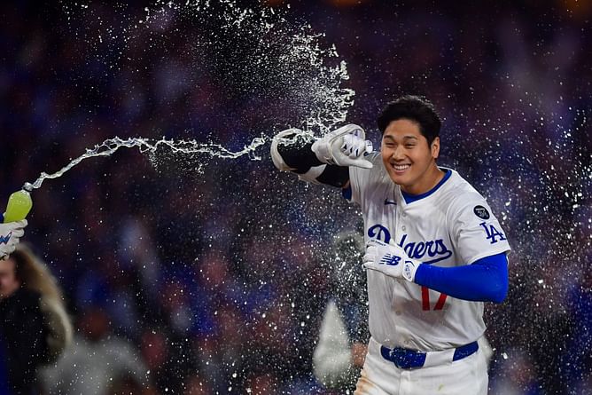 Ex-Cowboys All-Pro sends 3-word message as Shohei Ohtani hits his walk-off home run and propels Dodgers to 8-0 start