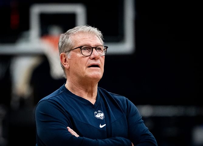Geno Auriemma gushes over UConn's efforts vs UCLA as Huskies secure national championship spot in dominant fashion