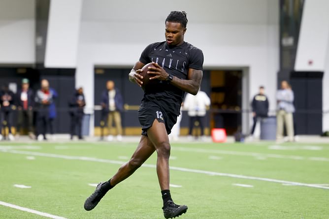 “I would take Travis Hunter in a heartbeat” - Michael Strahan makes feelings known about Giants’ draft plans