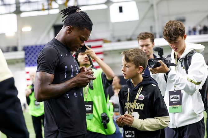 "Look like baby Ocho": Fans amazed by Chad Johnson's reaction to Travis Hunter running routes at pro day