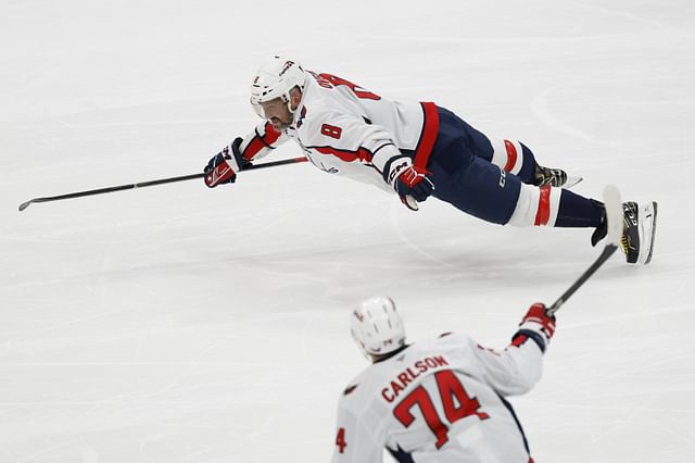 NHL: Washington Capitals at New York Islanders - Source: Imagn