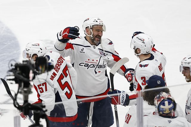 NHL: Washington Capitals at New York Islanders - Source: Imagn