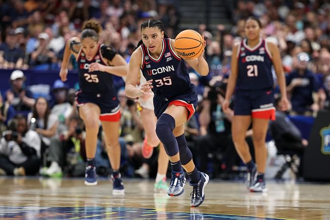 "I thought she sucked": When Azzi Fudd's mom got real on UConn star's hooping abilities as a young athlete