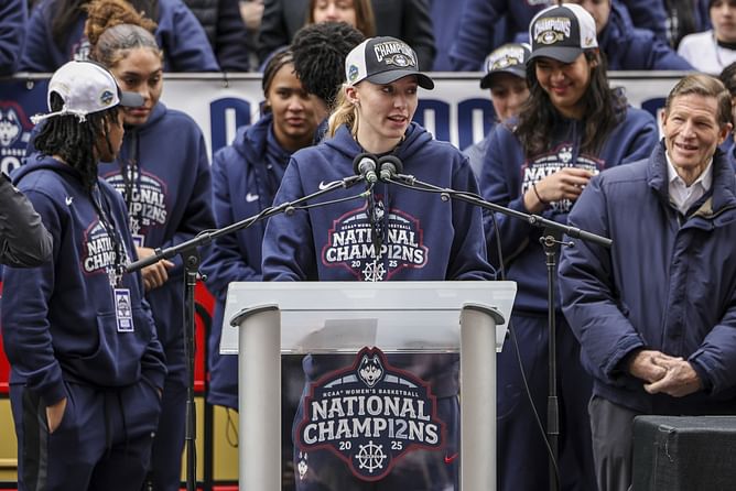 "So many questions that I had unanswered": Paige Bueckers gets real on "struggling" for years before her UConn commitment