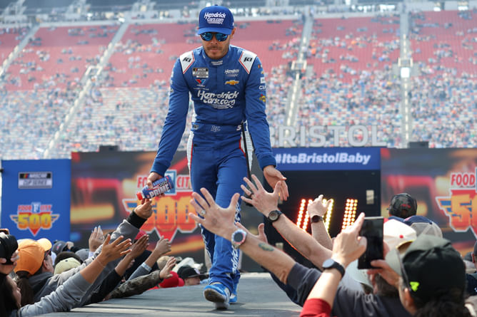 Kyle Larson's 'cocky' take on NASCAR after Bristol win: "I want to embarrass them"
