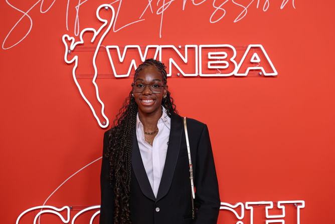 Dominique Malonga warns WNBA players with bold in-game dunk claim