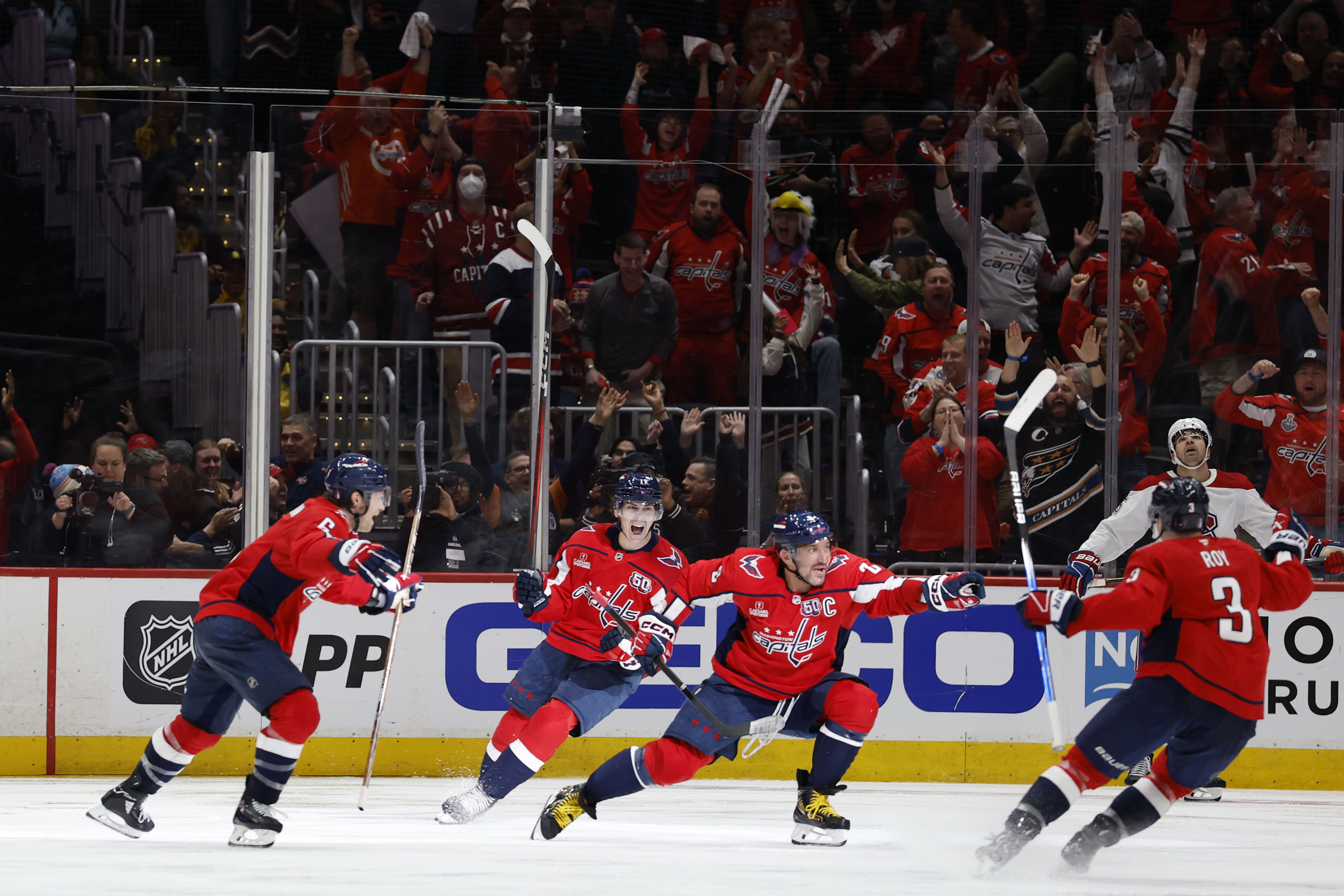NHL: Stanley Cup Playoffs-Montreal Canadiens at Washington Capitals - Source: Imagn