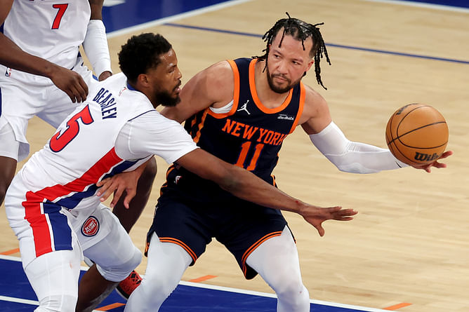 Is Jalen Brunson playing tonight in Game 3 against Pistons? Latest on Knicks superstar's status (Apr. 24)